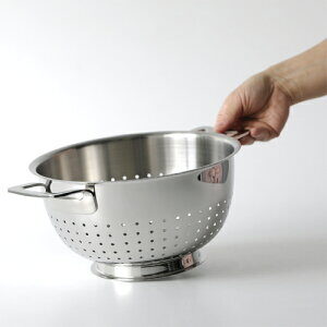Pots & Pans Colander (AJM300)