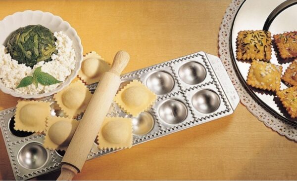 Ravioli Cutter x12