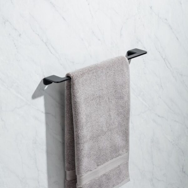 Onyx Towel Rail Medium