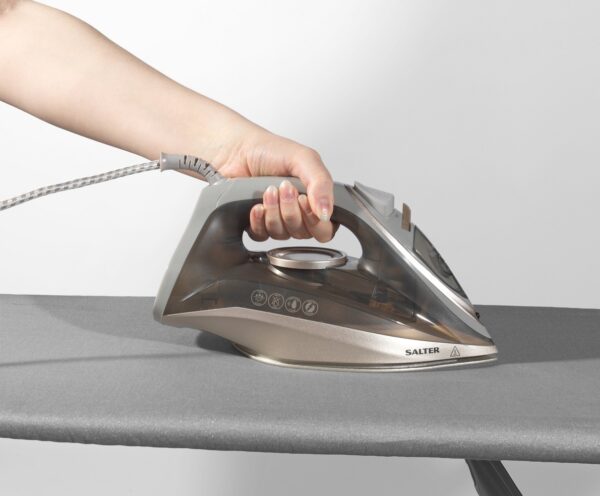 Salter Steam Iron 2200W - Image 3