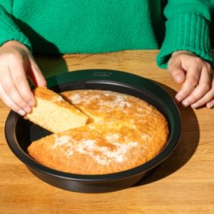 Glide Non-Stick Cake Pan 22cm