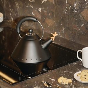 Kettle Black (9093 BB)