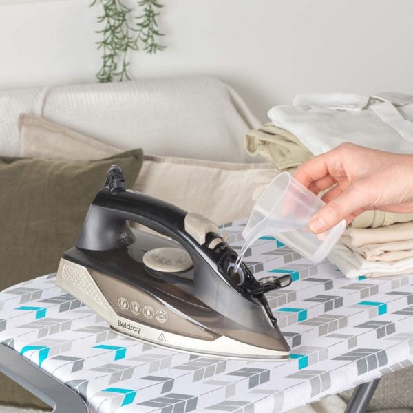 Beldray 2000W Iron - Image 3