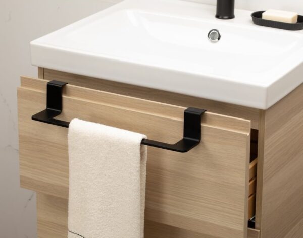 Flat Furniture Towel Rail Black - Image 3