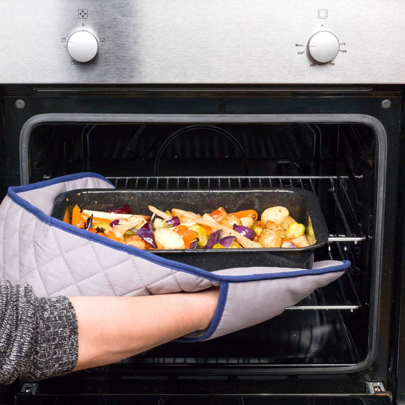 Russel Hobbs Enamel Deep Roaster 36cm - Image 4