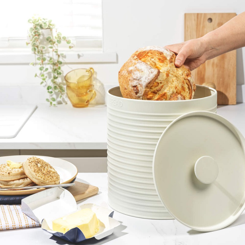Russel Hobbs Ribbed Bread Bin Cream - Image 2