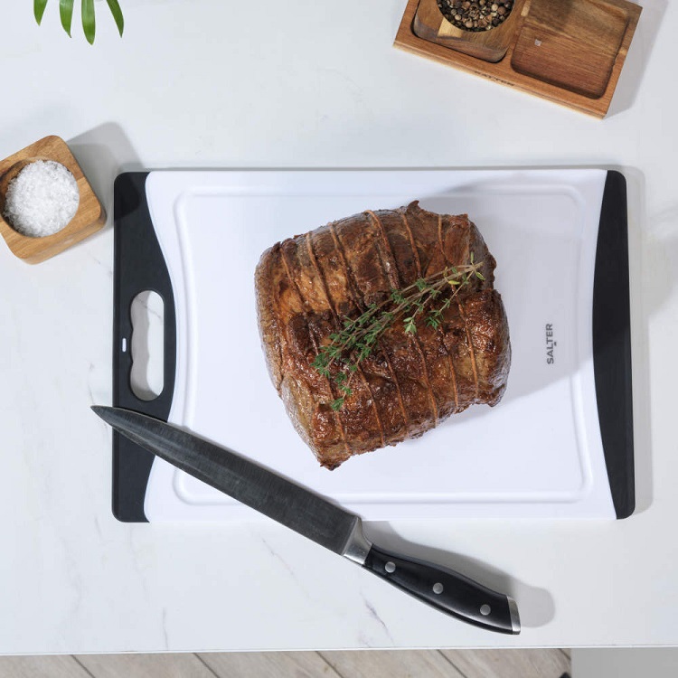 Salter Plastic Chopping Board 34x25cm - Image 3