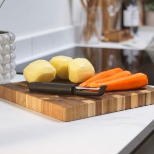 Salter Swivel Peeler